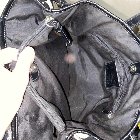 Coach Signature Logo Carryall - Picture 8 of 11